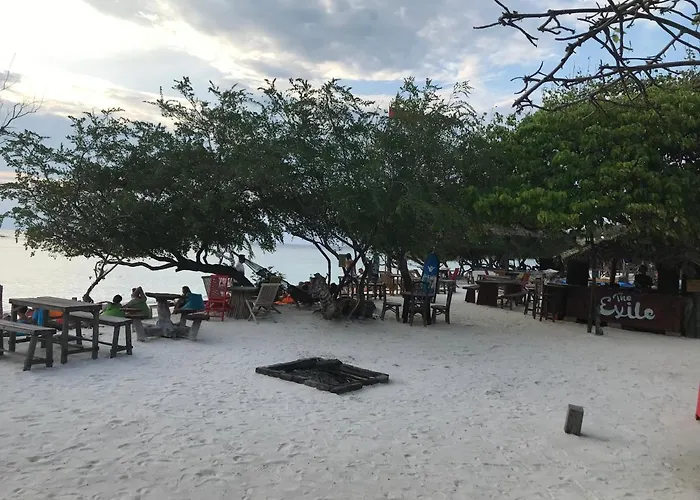 The Exile Sunset Bar & Bungalow