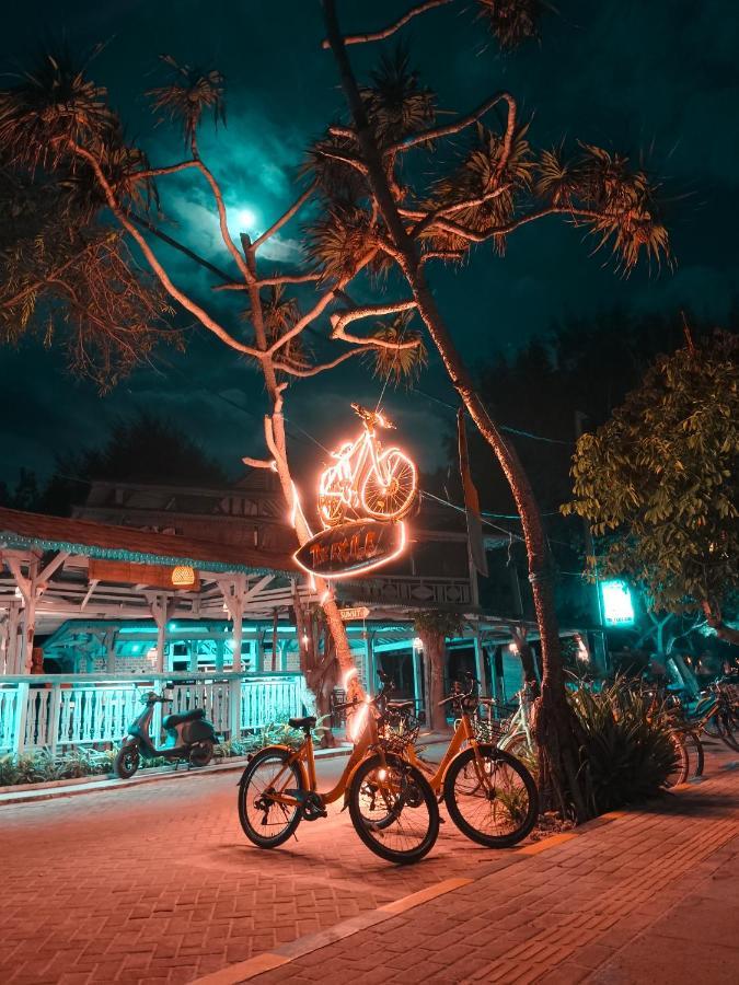 The Exile Sunset Bar & Bungalow